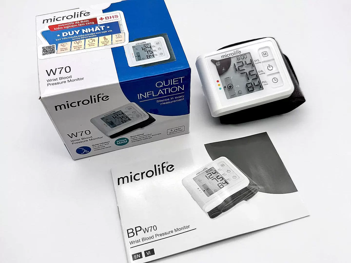 Máy đo huyết áp cổ tay Microlife W70 đo huyết áp và nhịp tim hoàn toàn tự động
